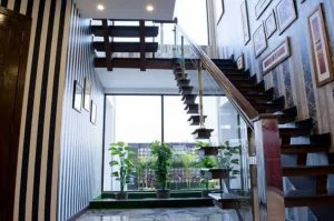 1 kanal spainsh modren house